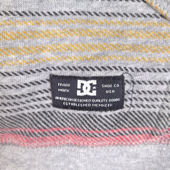 DC Shoes Hoodie Mens Medium Multicolor Sweatshirt Hooded Long Sleeve 1/4 Button - Picture 4 of 16